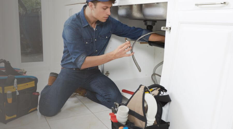 Professional expert plumbing services in Louisville, IL